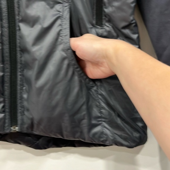 Lululemon Run:Turn Around Goose Down Puffer Jacket Black Grey Size S - Picture 16 of 16